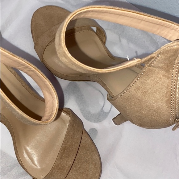 Tan High Heels - Windsor - Picture 3 of 3